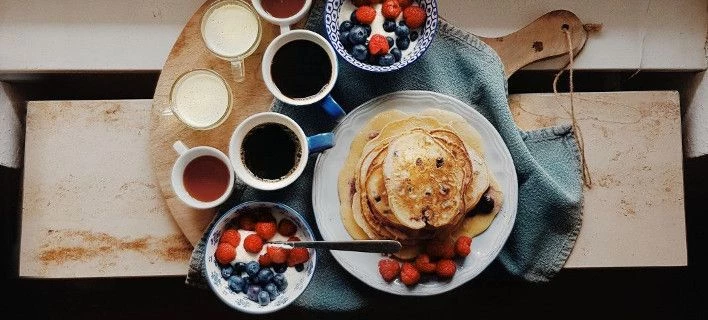 7 λάθη που κάνεις στο πρωινό και σε επηρεάζουν αρνητικά το υπόλοιπο της ημέρας